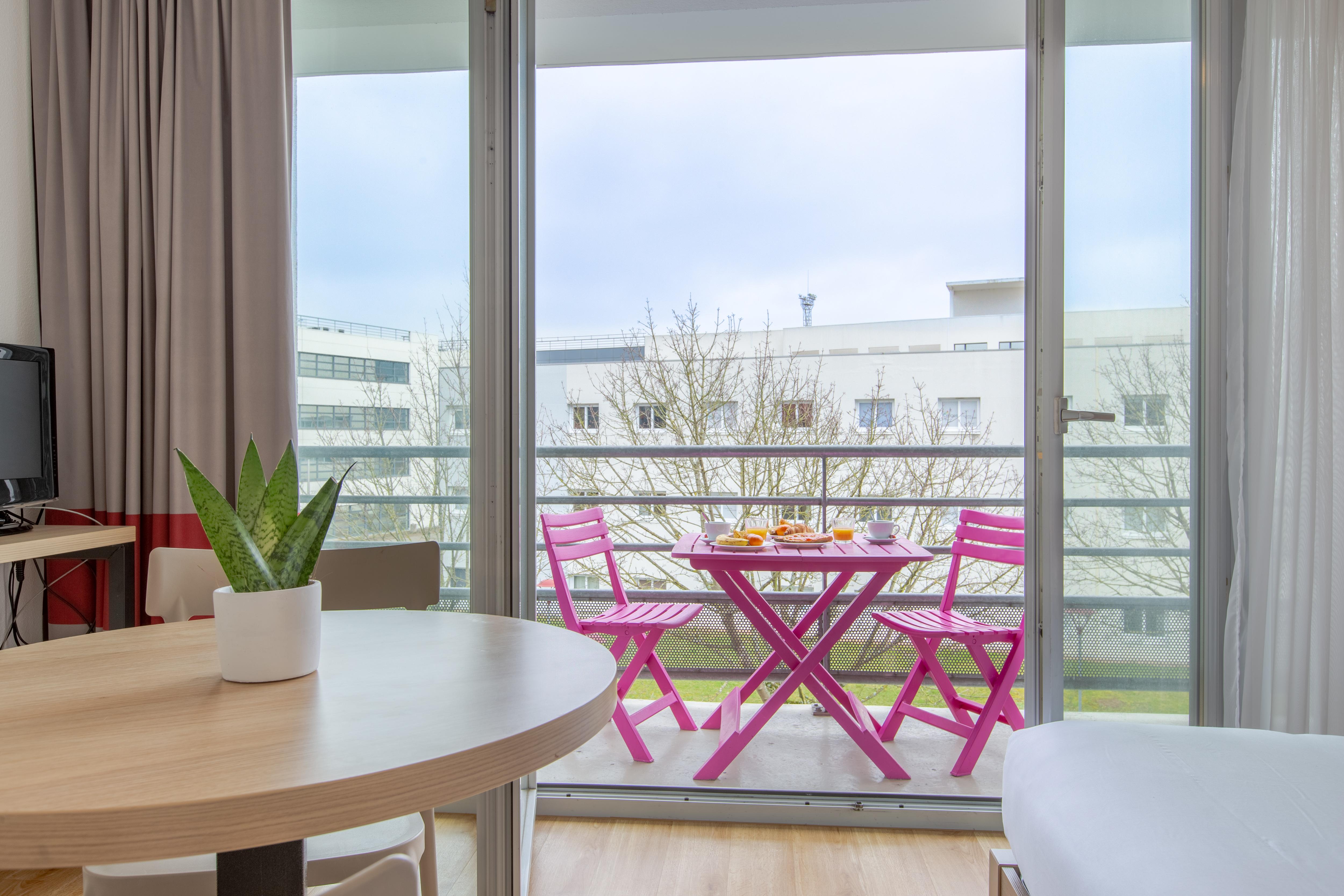 Zenitude Hôtel-Résidences Le Mans Novaxis Exterior foto